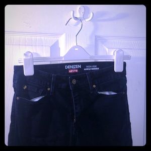 Levi’s size 2
